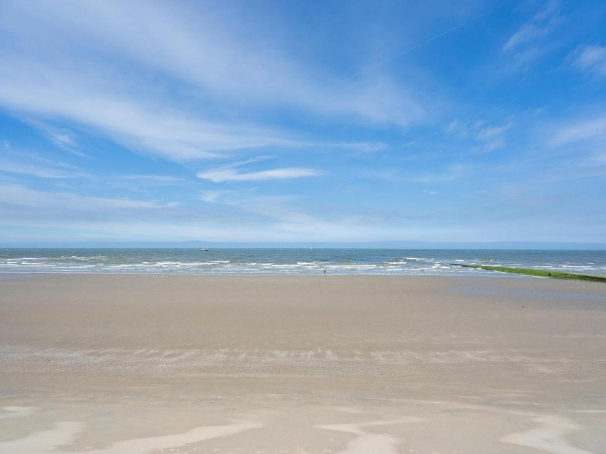Comfortable Apartment In Oostende With Sea Views Exteriör bild