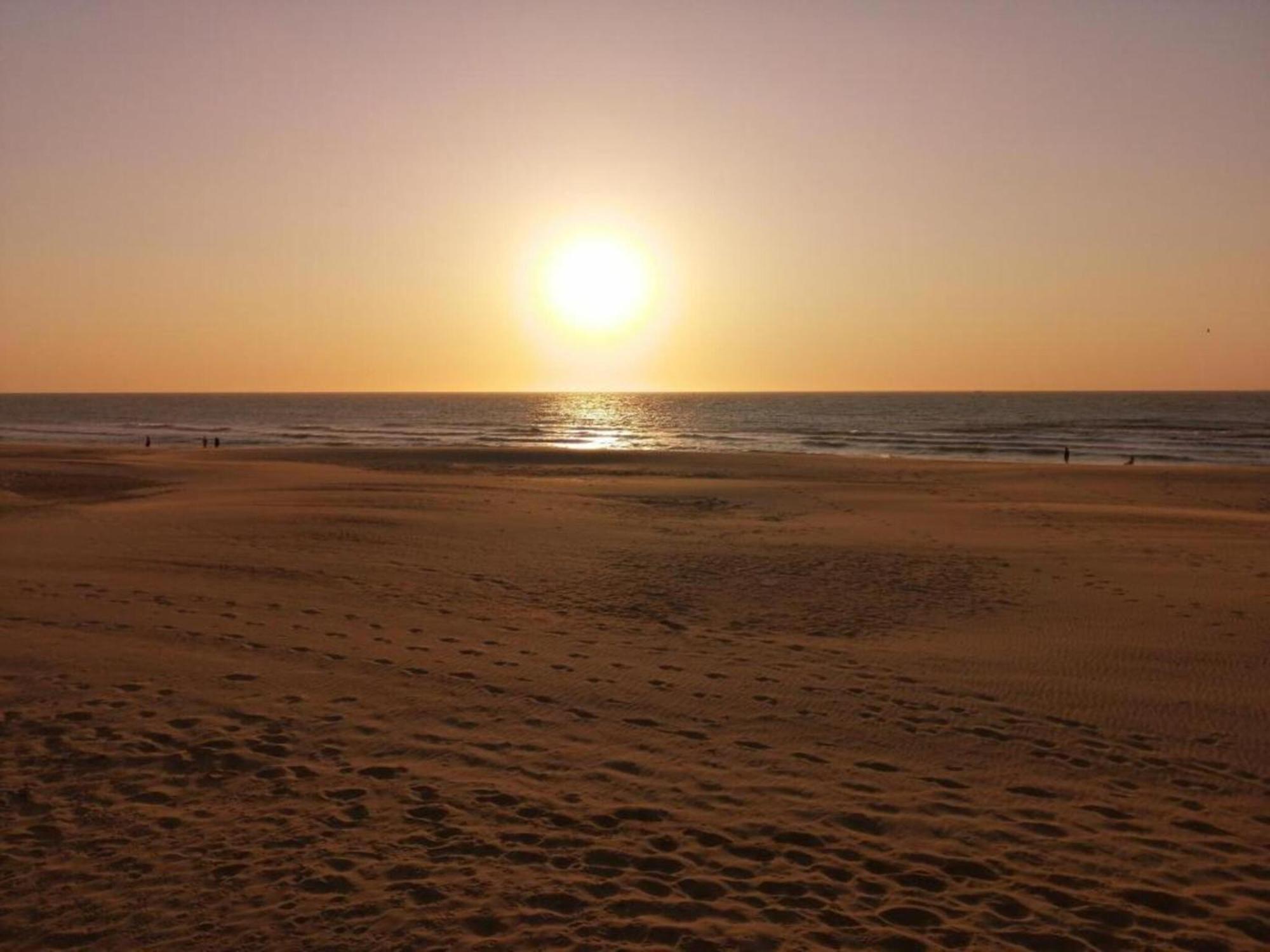 Comfortable Apartment In Oostende With Sea Views Exteriör bild
