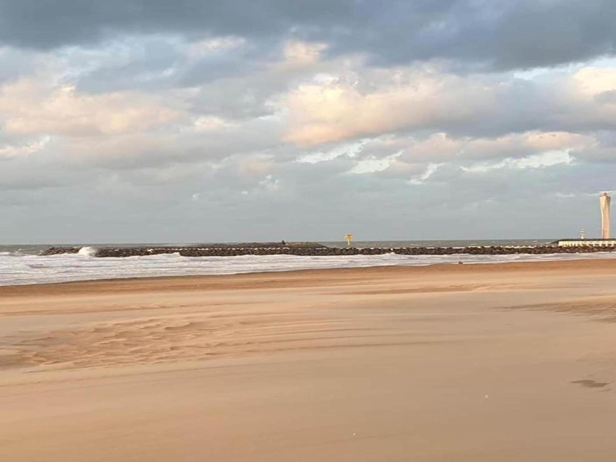 Comfortable Apartment In Oostende With Sea Views Exteriör bild